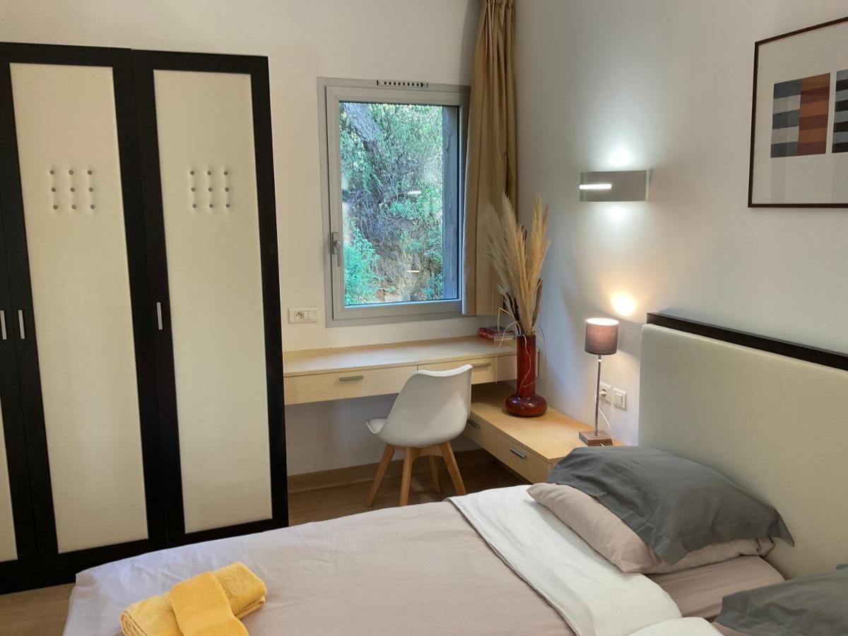 Residence Cala Sultana -Baie Santa Giulia - rez jardin 1ere ligne Porto Vecchio Esterno foto